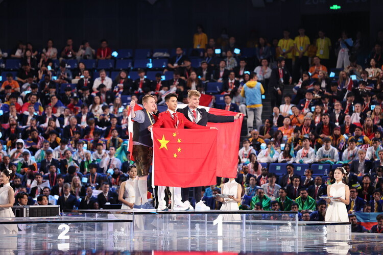 A successful WorldSkills competition for the European tilers